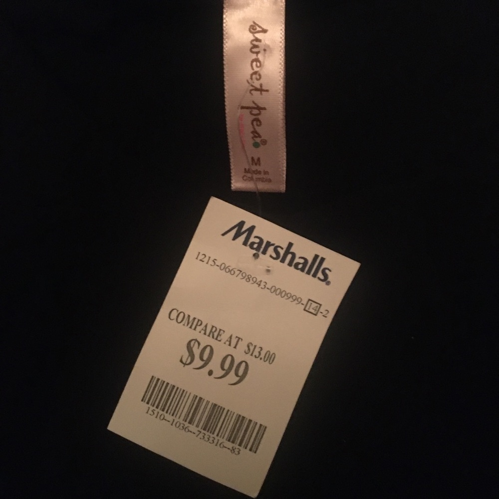 Top - Picture 2 of 3